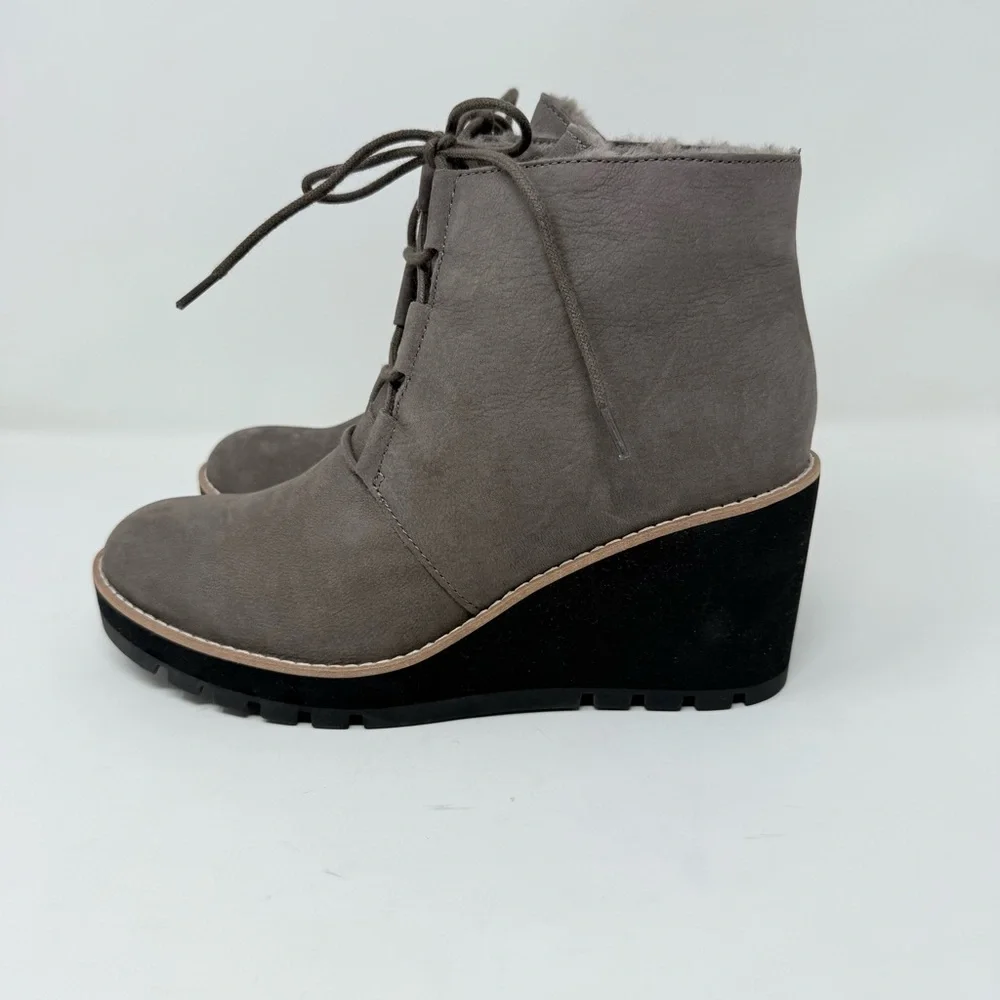 New Eileen Fisher Alpine Graphite Lamb Fur Ankle Wedge Boots Sz US 8